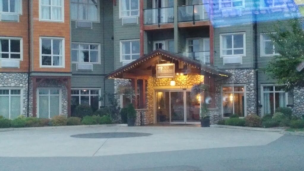 Old House Hotel Кортни Екстериор снимка
